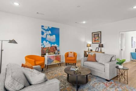 The O'Keeffe-2Nd Floor Boutique Hotel Suite Бентонвилль Экстерьер фото